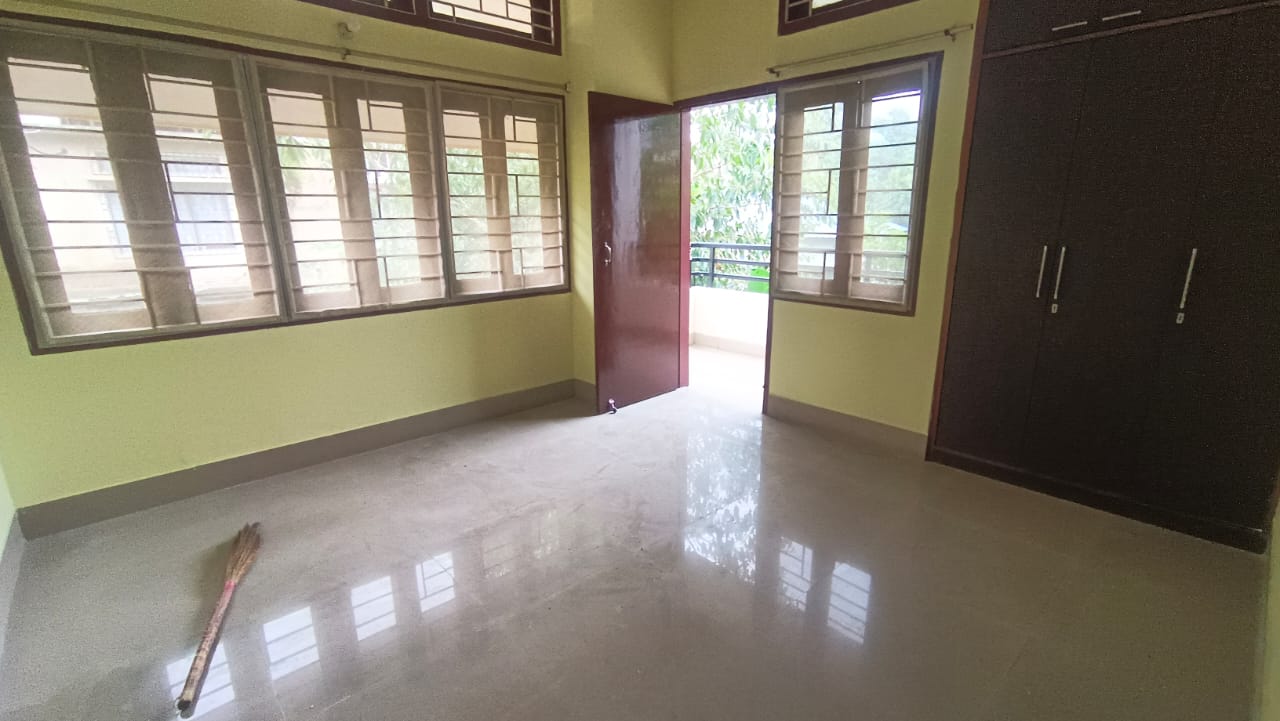 Unfurnished 3bhk in Hatigaon, Guwahati, Assam, India for Rent